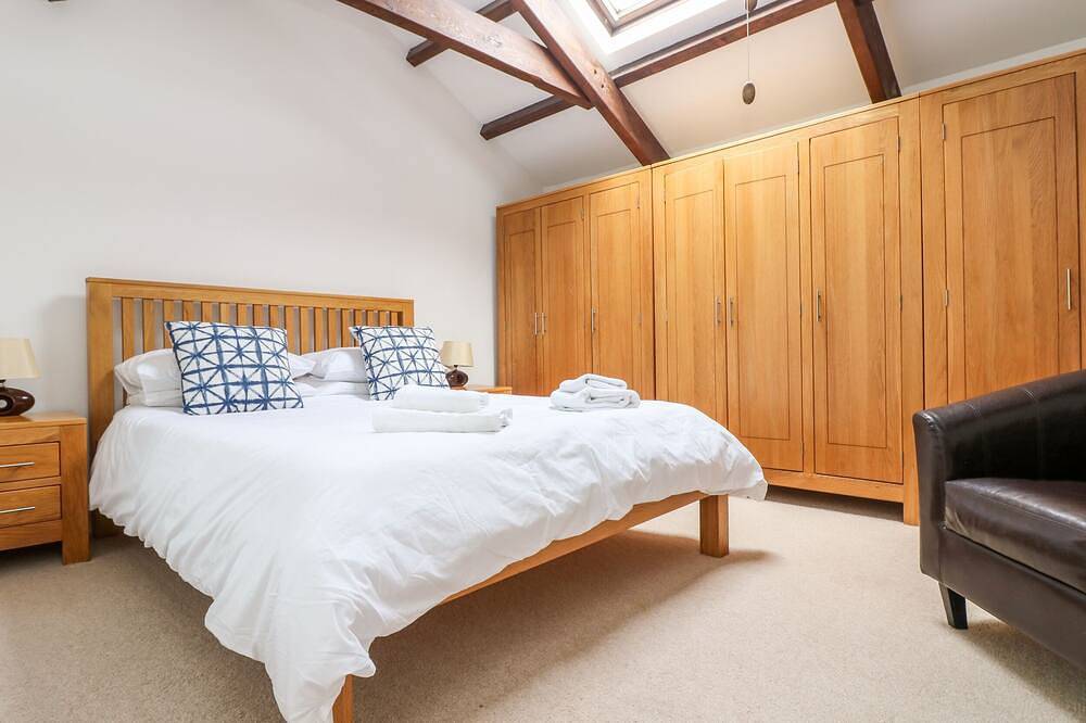 Forge Cottage, family friendly, with open fire in Sennen in Sennen, Cornwall