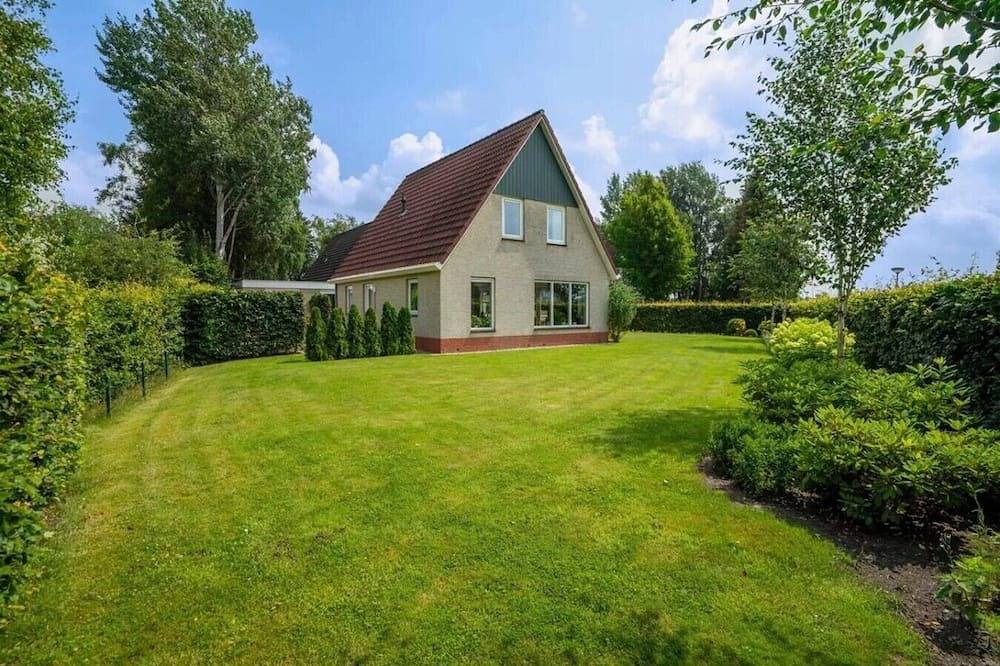 Erholen Sie sich im komfortablen Landhaus mitten in Drenthe in Drenthe