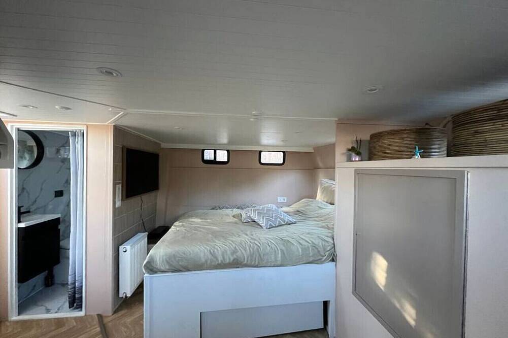 New - Little Ibiza - on a Lake near Amsterdam in Vinkeveen, Groene Hart