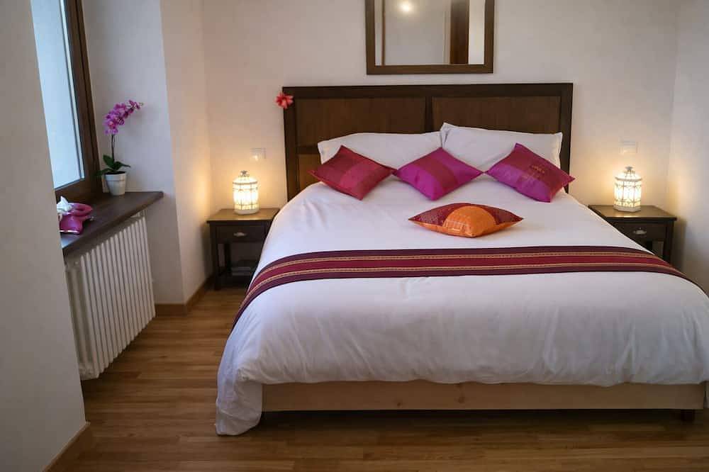 Grande casa con terrazza solarium e vista lago in Someraro, Comune di Stresa