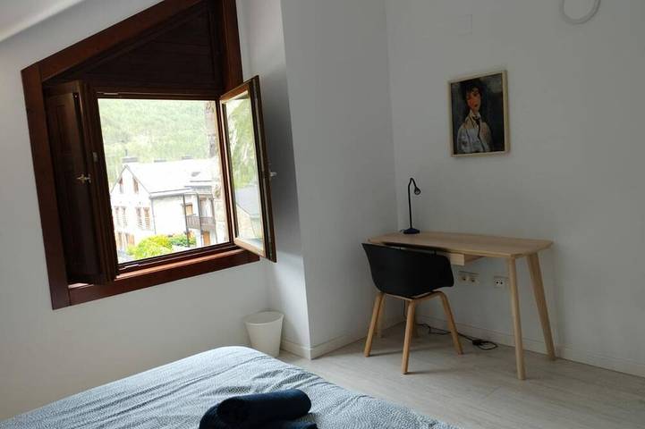 Entire apartment, Modern duplex in Castiello near Jaca in Castiello de Jaca, Aragonese Pyrenees