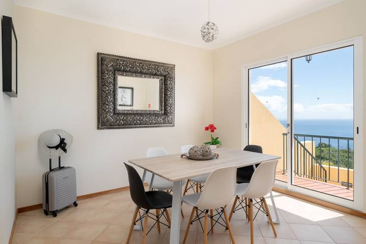 Mit Meerblick - Strategic Sunset House in Santa Cruz (Madeira), Madeira