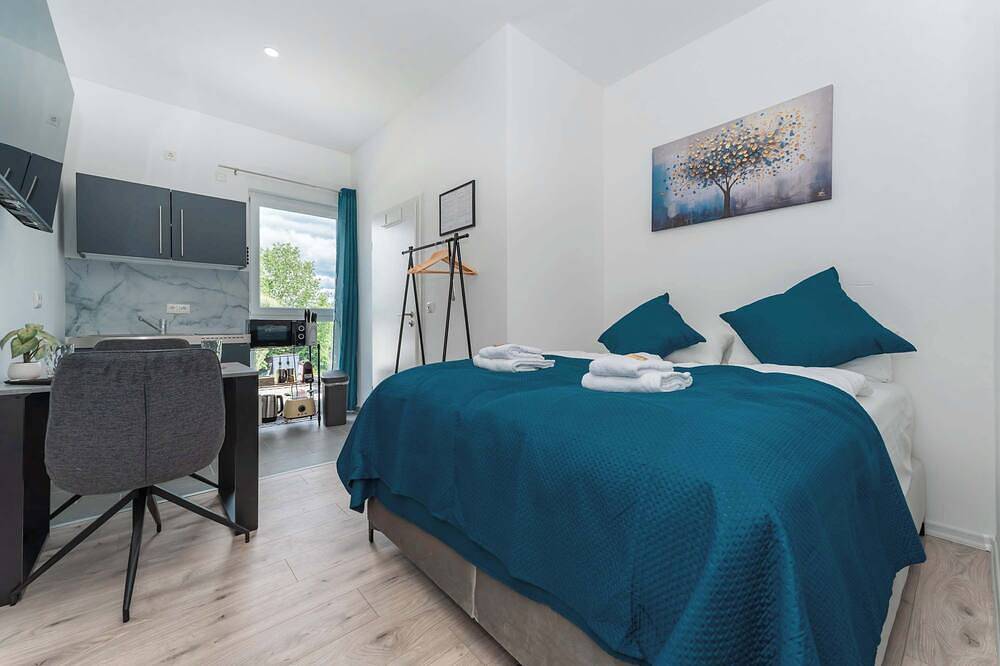 Ganze Wohnung, Lit Living: Luxus | Box Spring | Kitchen | Parking in Altenstadt, Wetterau