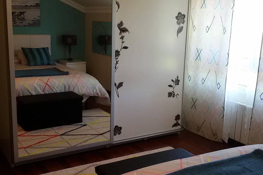 Ganze Wohnung, Wohnung mit Terrasse und Blick auf das Meer und die Berge in Sonabia in Castro-Urdiales, Kantabrische Küste