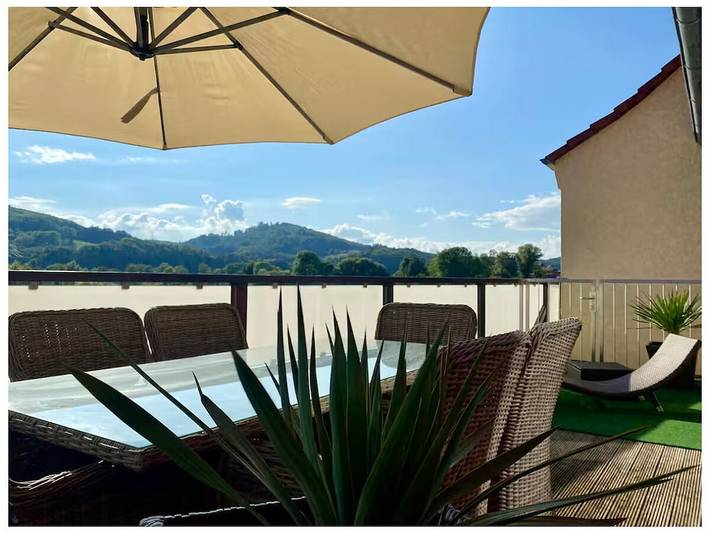 Ferienhaus für 15 Personen, mit Balkon und Terrasse sowie Garten und Ausblick in Wartburg - 2