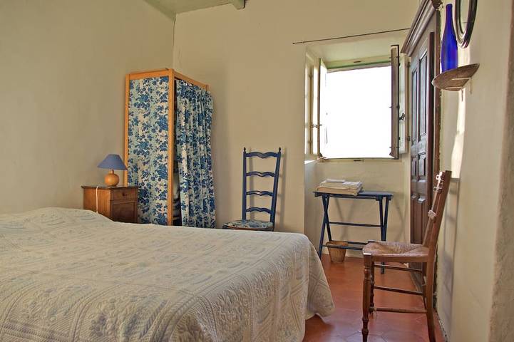 Location de vacances pour 10 personnes, avec terrasse et jardin, animaux acceptés à Morsiglia - 2