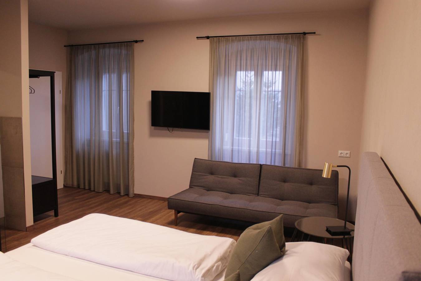 Ganze Ferienwohnung, Trautes Quartier Apartment 2 in Südoststeiermark, Bad Gleichenberg