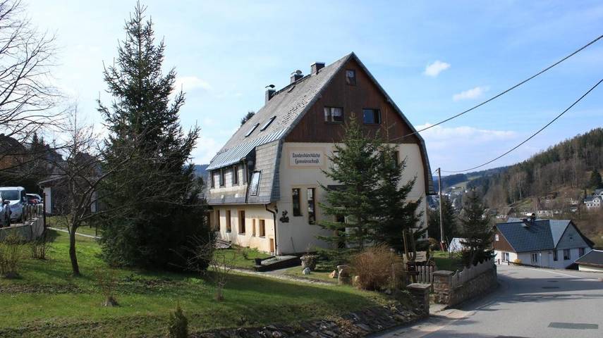 Ferienwohnung für 4 Personen, mit Garten und Ausblick