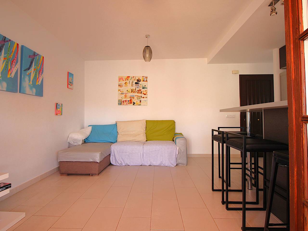 Entire apartment, Penthouse lumineux près de la plage avec 2 terrasses, Bbq, et parking – Wifi saisonnier inclus in Llanca, Upper Empordà