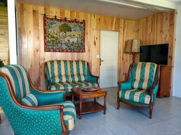 Gîte pour 4 personnes, avec jardin et vue à Aubeterre-sur-Dronne