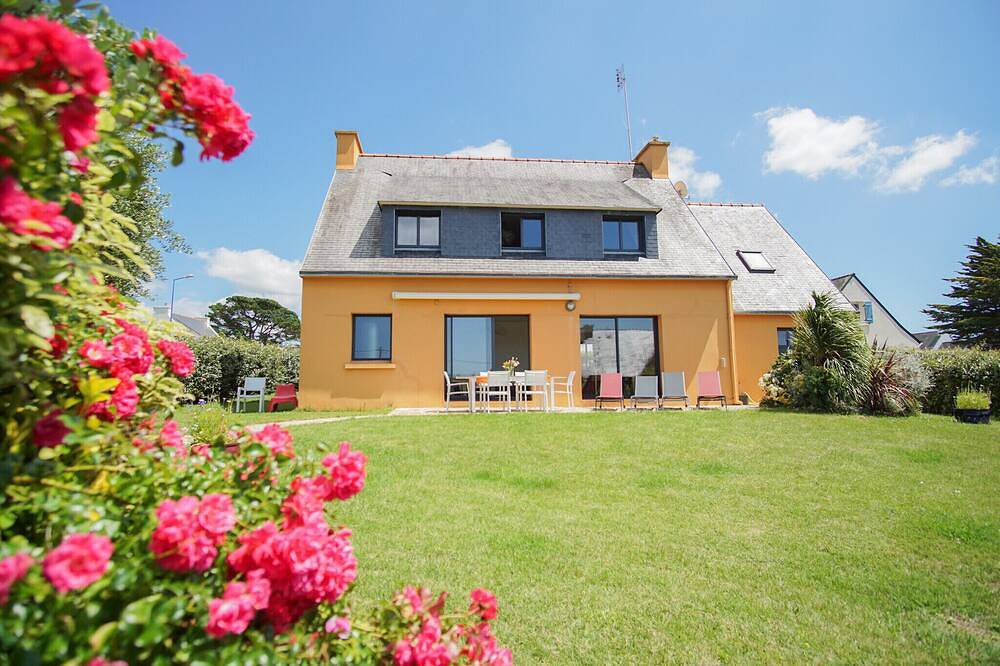 -Gaïa- Maison Familiale Vue Mer Et Jardin Dourveil in Raguénez, Névez