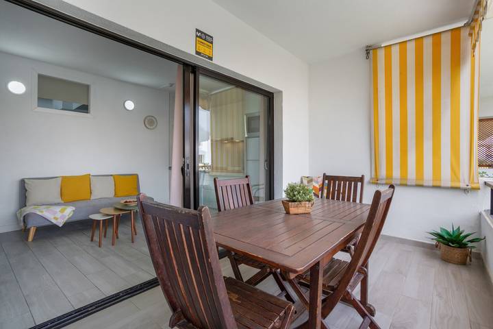 Apartamento entero, Céntrico apartamento con piscina en los cristianos in Los Cristianos, Arona 
