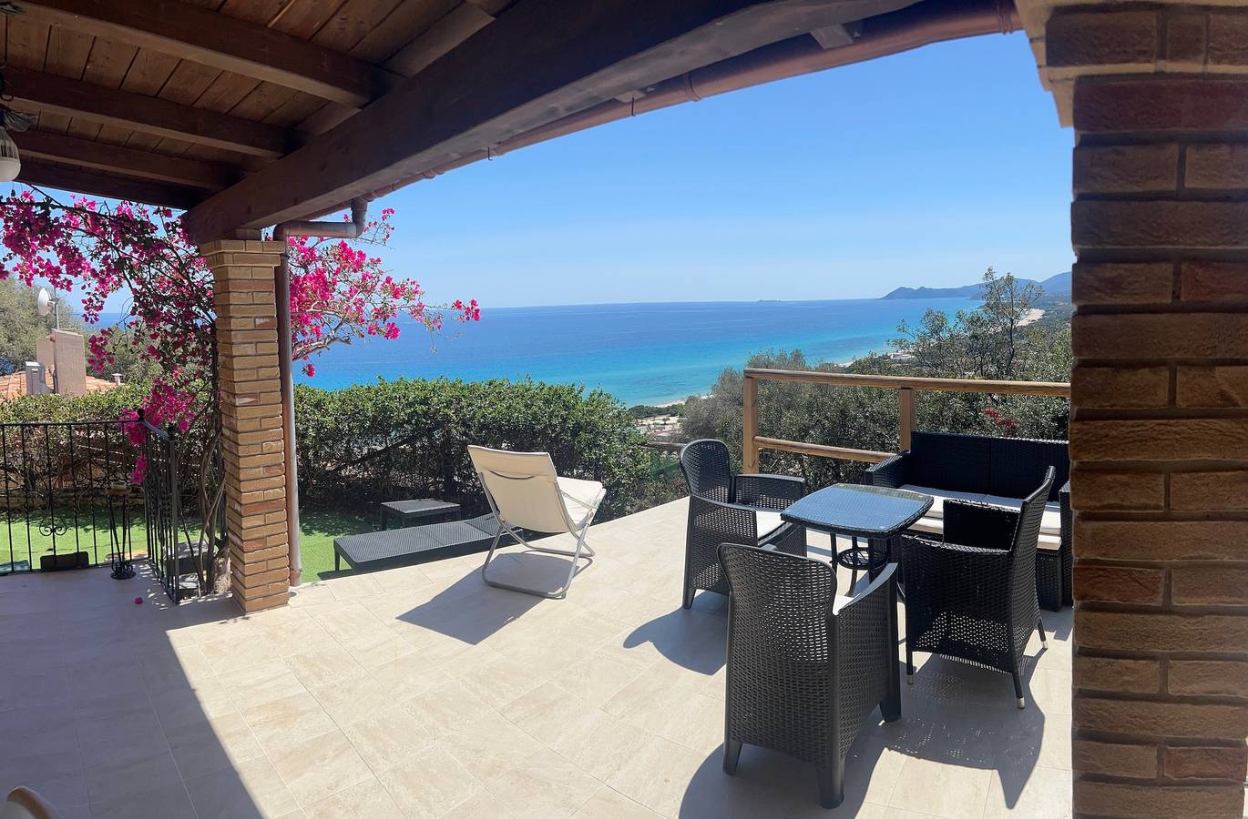 Holiday Home "Villa Laura" with Sea View, Garden, Terraces & Wi-Fi in Costa Rei, Muravera