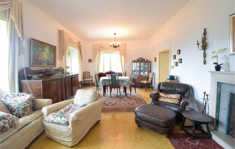 Sonniger Rückzugsort mit Pool, Terrasse und WLAN in Vallerotonda, Frosinone Provinz