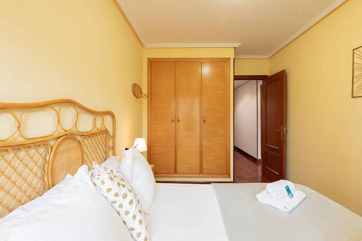 Apartamento entero, Botanika - baskeyrentals in Lequeitio, Costa Vasca