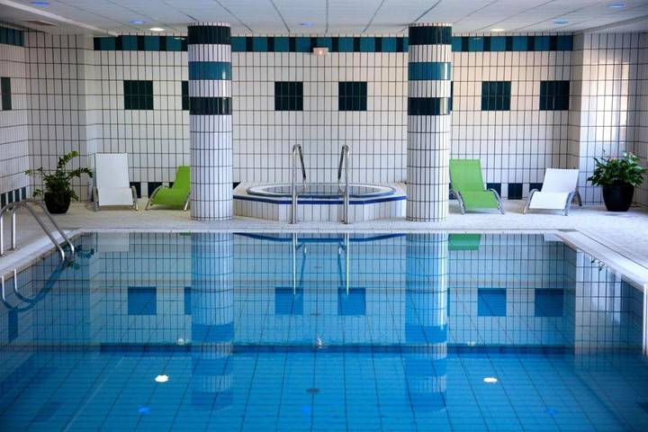 Hôtel pour 3 personnes, avec sauna et terrasse ainsi que jacuzzi et piscine dans Thermes de Bagnoles de l'Orne - 3