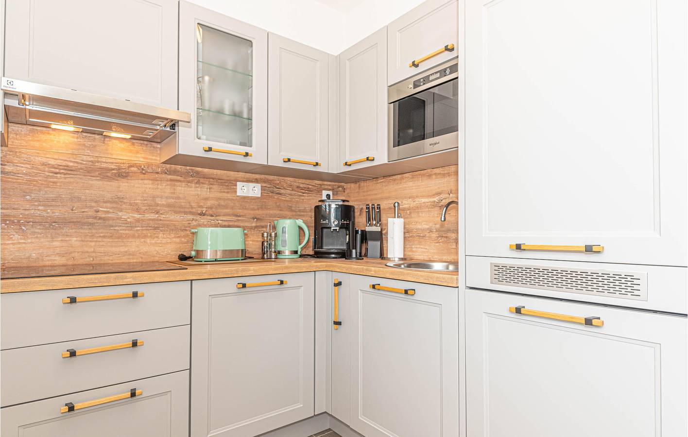 Ganze Ferienwohnung, Ferienwohnung für 4 Personen mit Terrasse in Pirovac, Šibenik-Knin