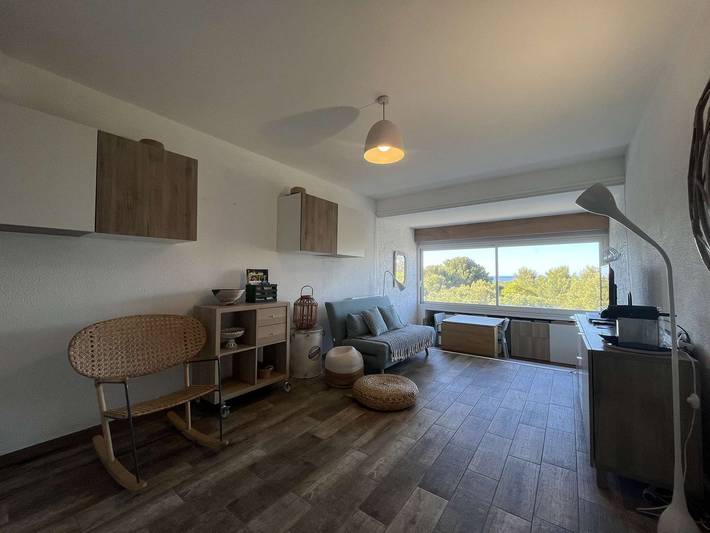 Ganzes Studio, Meerblick, Strand Sablettes zu Fuß und Klimaanlage in Les Sablettes, La Seyne-sur-Mer