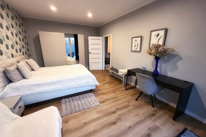 Modern Villa & Private Garden - Fully Renovated 2025 🏡 in Bielany, Warsaw