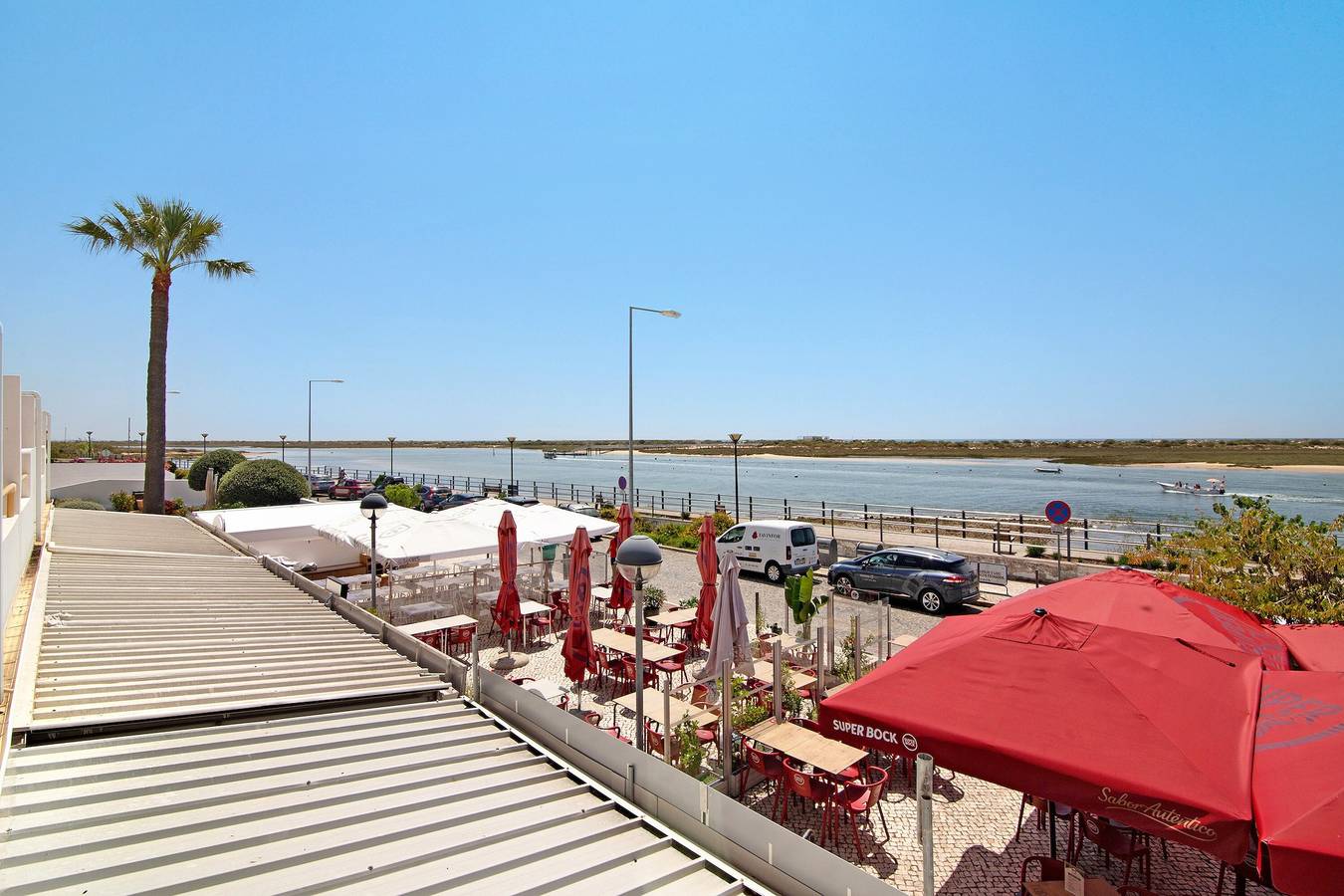 Entire apartment, Apartment 'Cabanas Mar 94' with Sea View and Balcony in Cabanas de Tavira, Conceição e Cabanas de Tavira