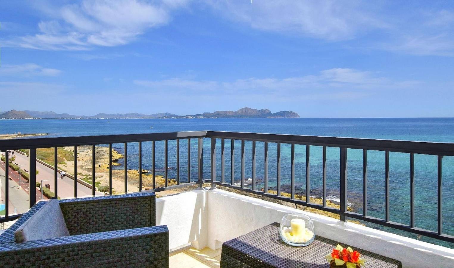 Apartamento entero, Apartamento 'Son Baulo' con vistas al mar, terraza privada y Wi-Fi in Playa de Son Bauló, Santa Margalida