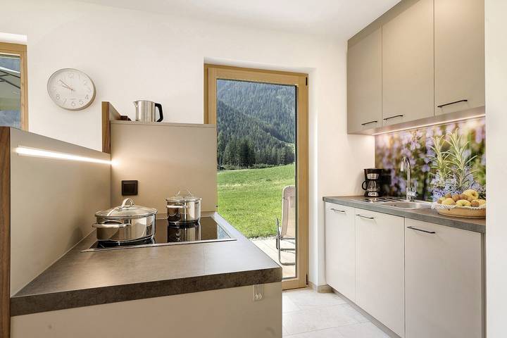 Appartamento intero, Appartamento "Masi Rosmarin" con vista sulle montagne, terrazza privata e Wi-Fi in Pracupola, Ultimo