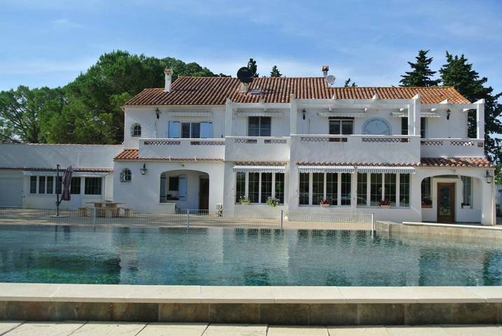 Chambre d’hôte pour 2 personnes, avec jardin ainsi que vue et piscine - 1