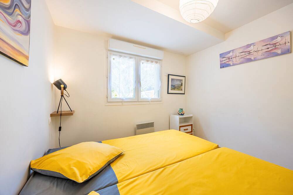Holiday Home 'Du Peintre' with Private Terrace, Wi-Fi and Air Conditioning in Challans, Loire Valley