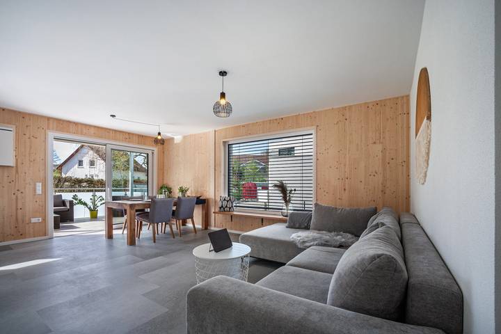 Geheel appartement, Vakantiewoning 'Wohnen An Der Ach' met Privétuin, Balkon en Wlan in Bad Wurzach, Region Bodensee-Oberschwaben
