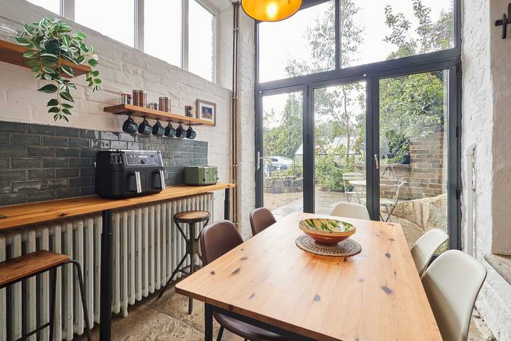 Holiday rental for 3 people, with garden in Hebden Bridge