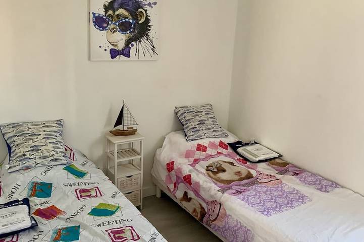 Entire apartment, Air-conditioned sea view apartment Résidence Pieds dans l'eau in Cap d'Agde, Agde