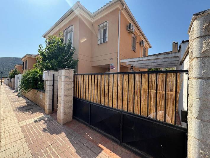 Casa de vacaciones para 6 personas, con jardín y vistas - 1