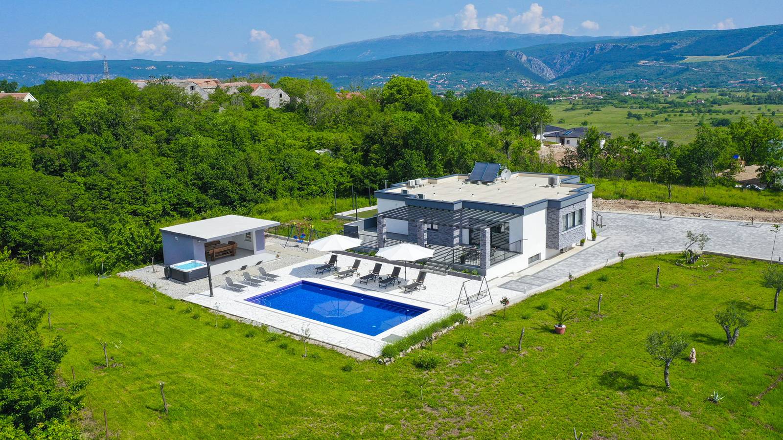 Villa Paradise Grubine - Makarska by Villas Guide in Imotski, Makarska Riviera