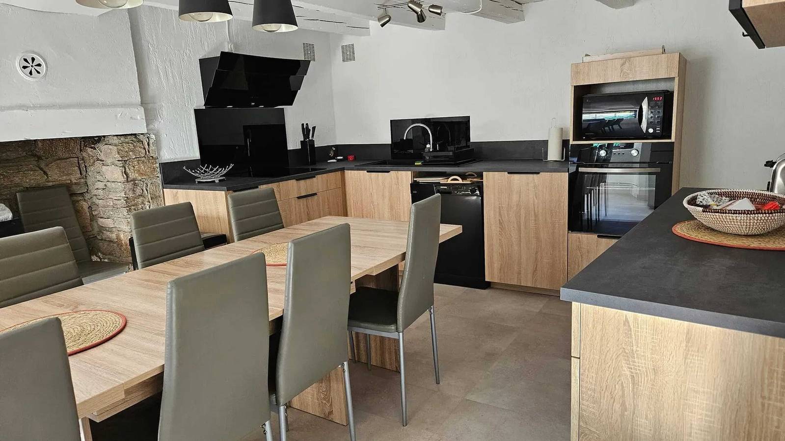 Spacious holiday home near Aragnouet with terrace and garden in Aragnouet, Pyrenees National Park