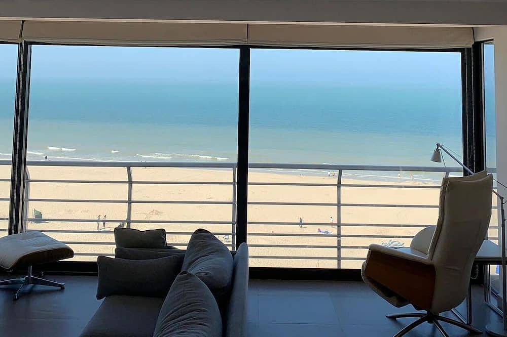 Ganze Wohnung, Renovierte 3-Zimmer-Wohnung mit herrlichem Panoramablick auf das Meer in Koksijde-Bad, Koksijde