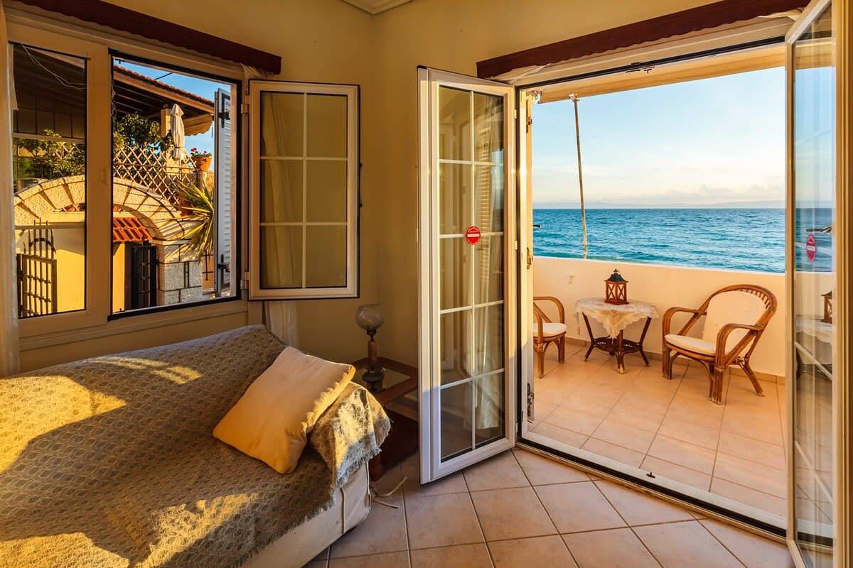 Entire apartment, On the Beach - Akroyali Family Lodging in Messenia region
