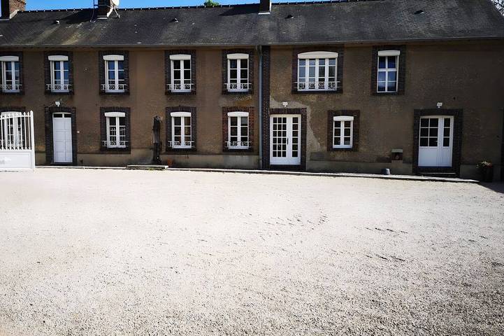 Location de vacances pour 7 personnes, avec jardin à Lison