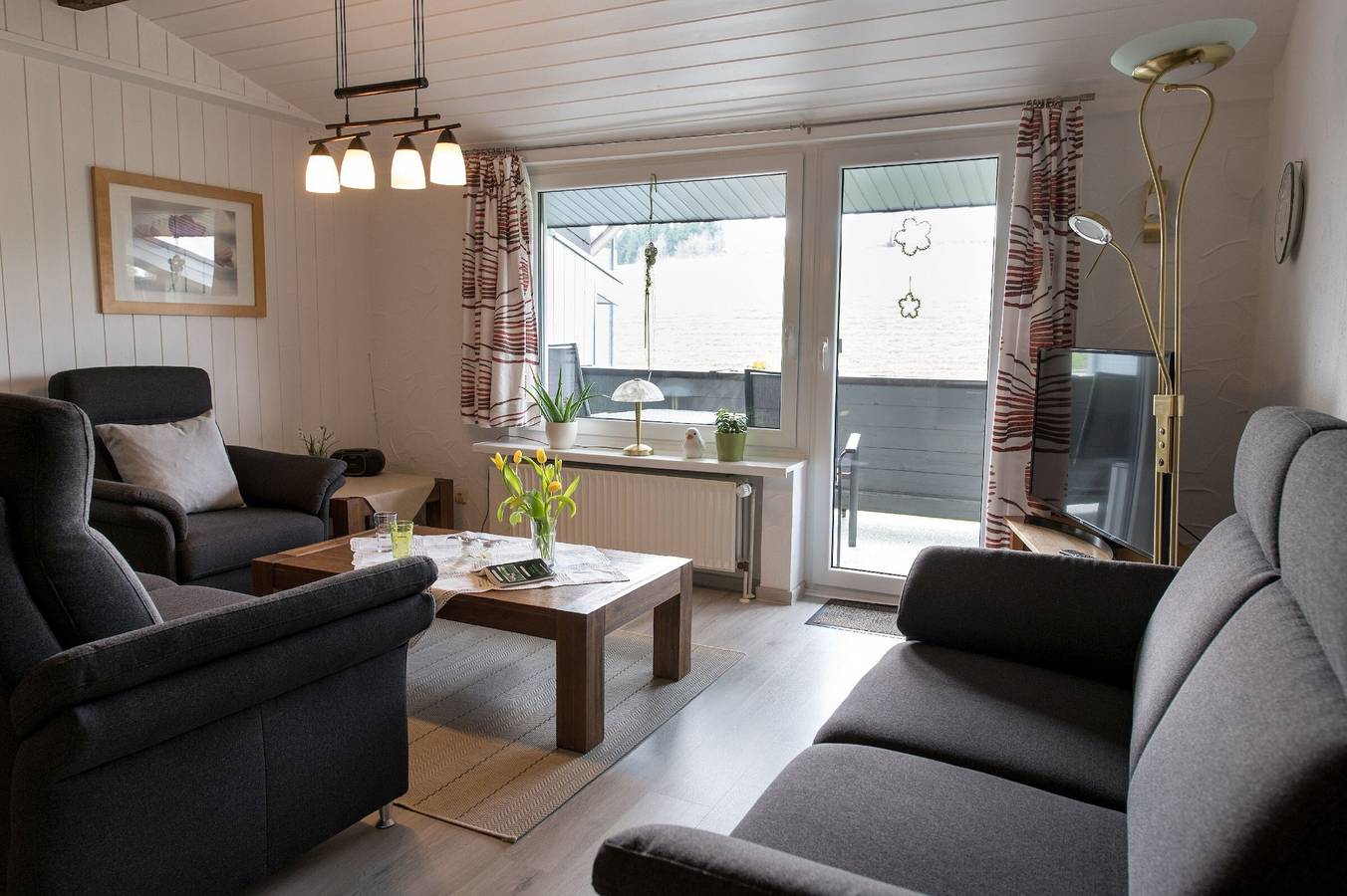 Ganze Wohnung, Ferienwohnung 1, 60 qm mit privater Terrasse, Garten und Wlan in Herscheid, Märkischer Kreis