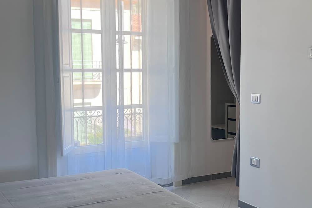 Appartamento intero, Appartamento in centro in palazzo d’epoca in Praia a Mare, Provincia di Cosenza