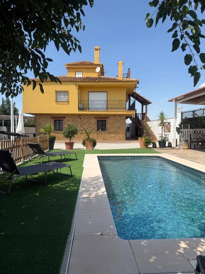 Maison de vacances pour 12 personnes, avec piscine ainsi que vue et jardin