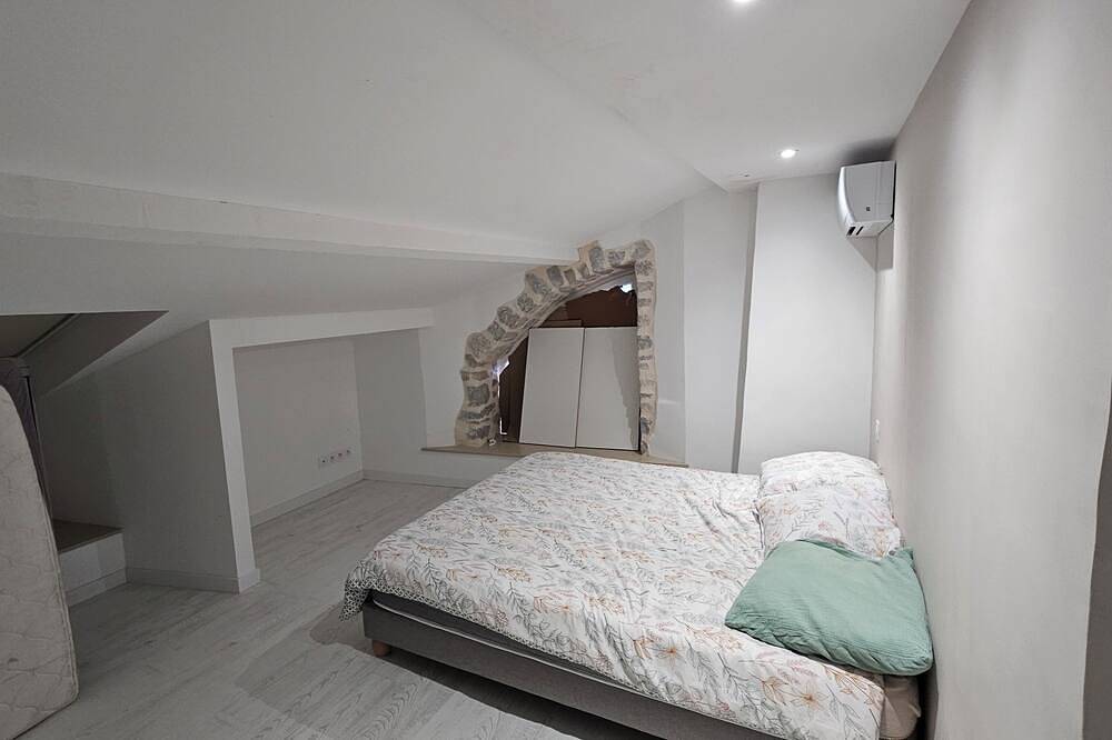 Former barn converted into a house in La Cresse, Parc naturel régional des Grands Causses