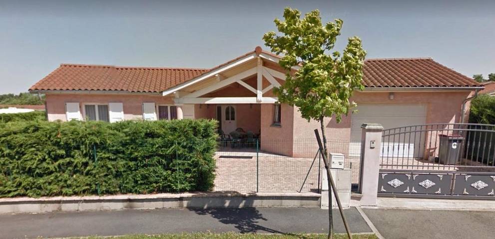 Chambre d’hôte pour 6 personnes, avec piscine et jardin ainsi que terrasse et vue dans l' Ain - 3