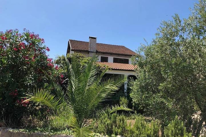 Finca für 6 Personen, mit Balkon und Garten in Dalmatien