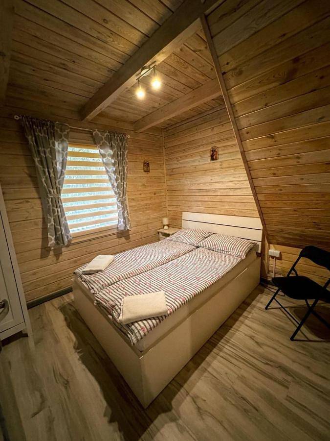 Lodge für 4 Personen, mit Whirlpool und Sauna sowie Garten und Pool in Polen - 2