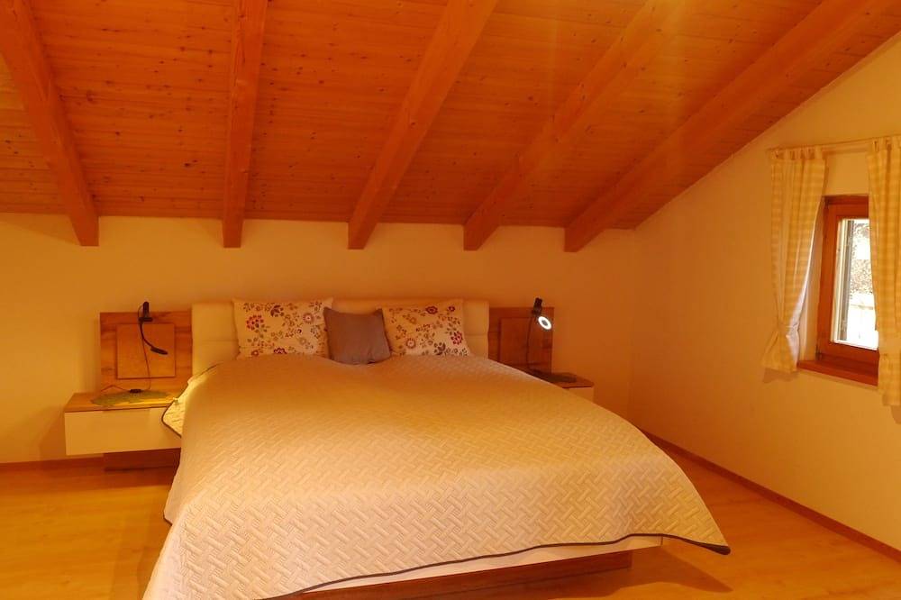 Large, comfortable holiday home, very quiet, on a large park-like ground in Regen (East Bayern), Eastern Bavaria