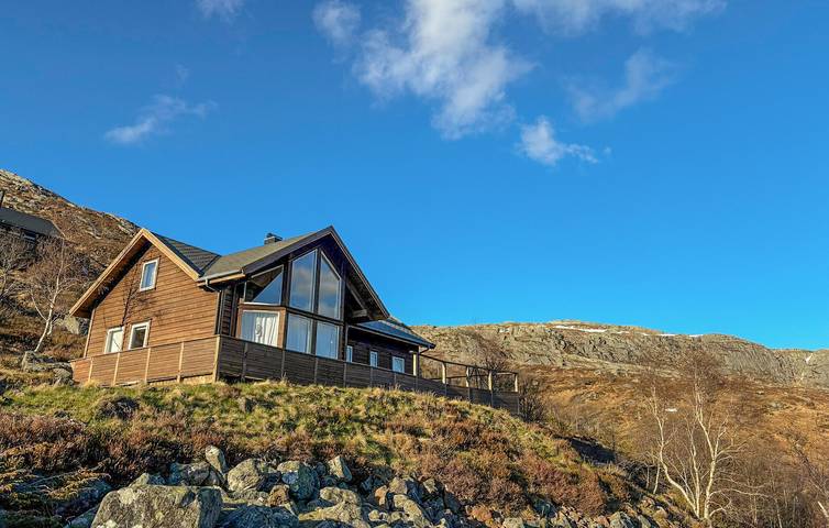 Ferienhaus für 8 Personen mit Garten in Bjerkreim