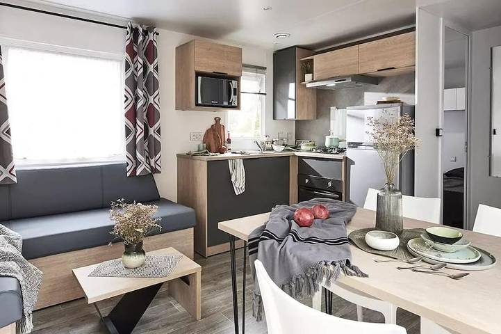 Mobil home pour 6 personnes à La Douze