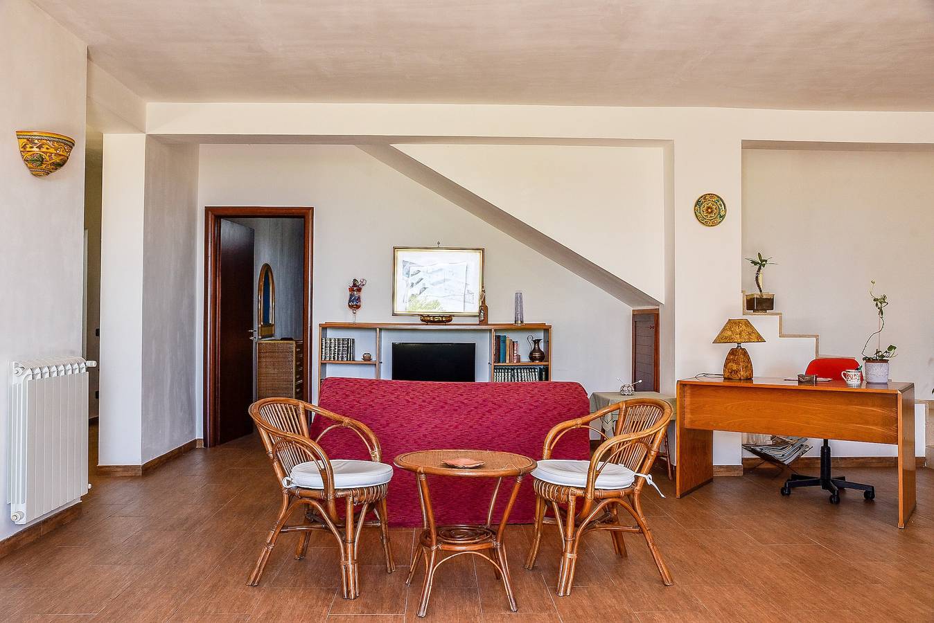 Entire apartment, Apartment 'Villa Sovareto' with Sea View, Shared Garden and Wi-Fi in Sciacca, Agrigento Province