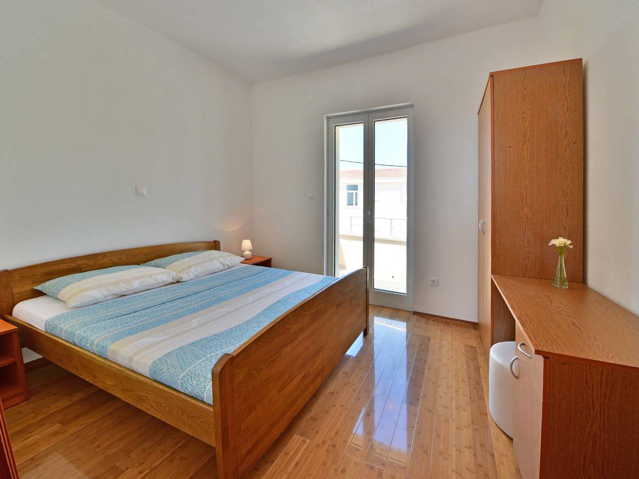 Geheel appartement, Golub in Cesarica, Velebit Nature Park