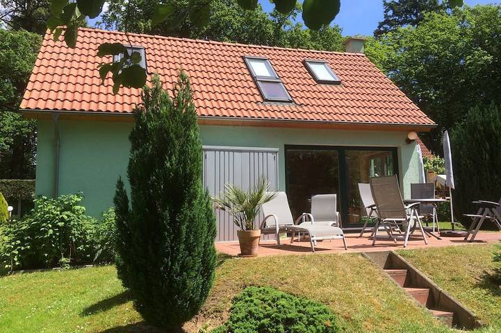 Ferienhaus für 4 Personen, mit Garten und Terrasse